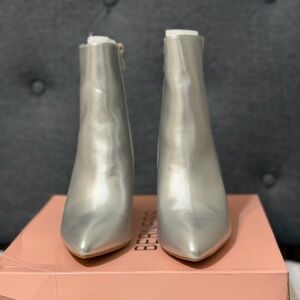 Berness Metallic Silver Ankle Booties